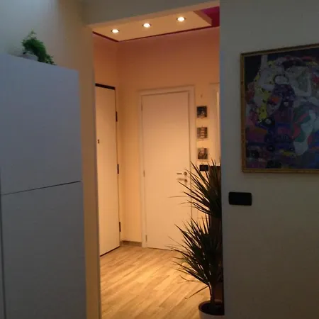Appartamento Ultimo Piano/Attico Panoramico * Турин